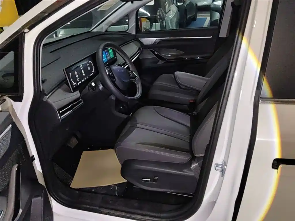 SAIC Maxus Dajia 7 2024 Facelift Super Hybrid Long Range Enjoyment Edition фото 15