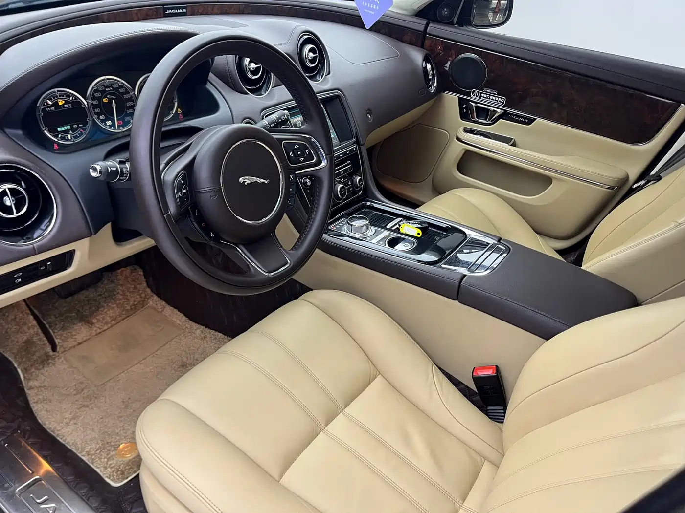 Jaguar XJ 2015 XJL 3.0 SC 2WD Panorama Business Edition фото 15
