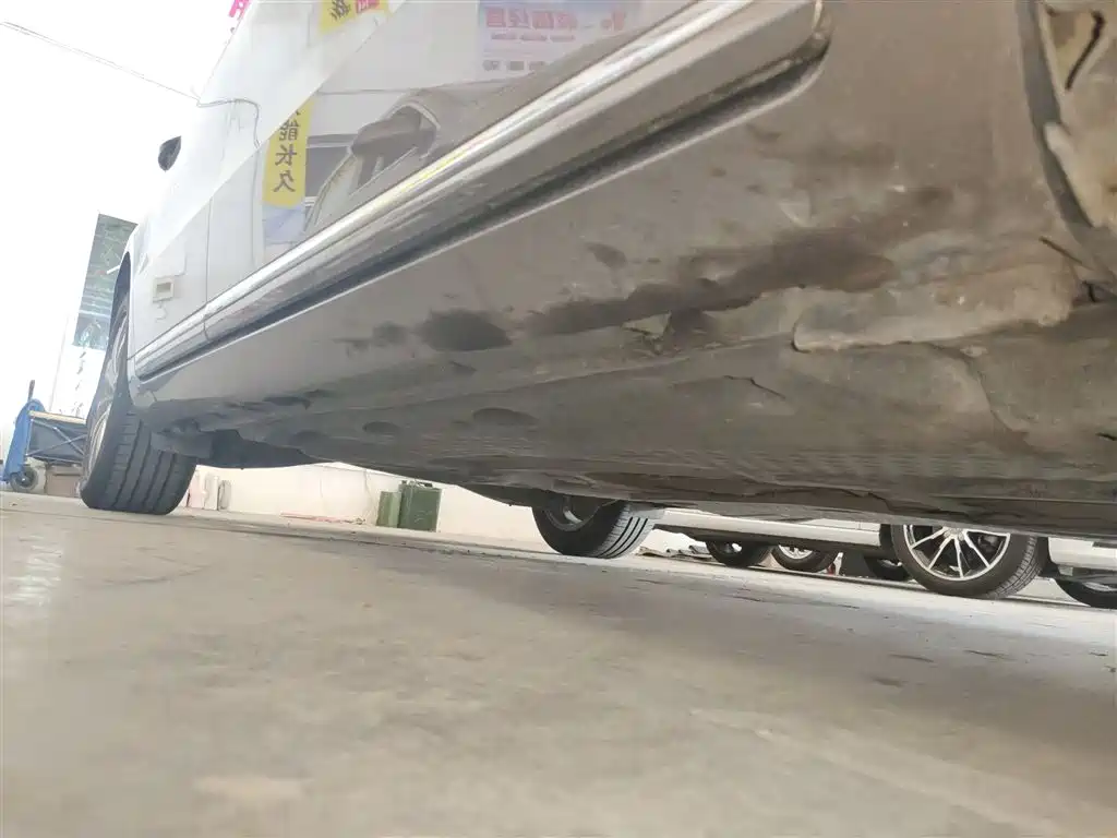 Volkswagen Magotan 2015 1.8TSI Luxury фото 21