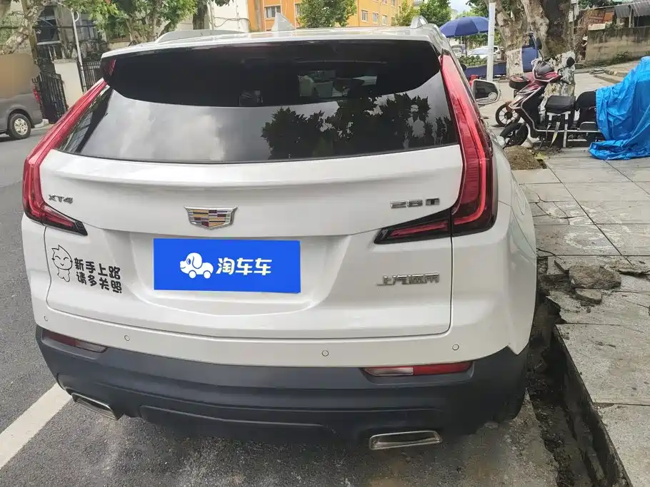 Cadillac XT4 2019 2018 Model 28T 2WD Technology