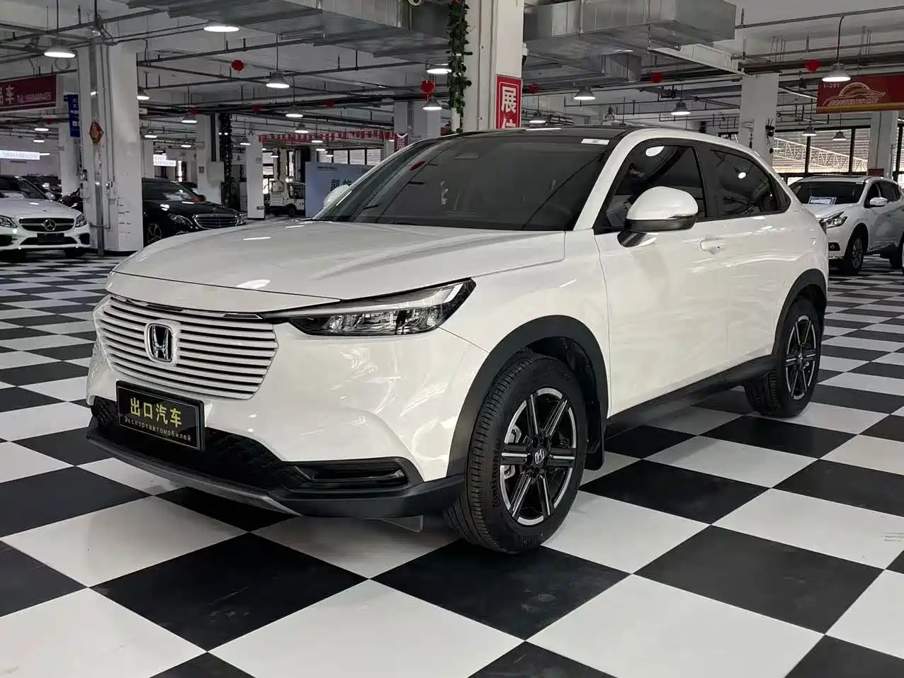Honda Vezel 2023 1.5L CVT Pioneer Edition