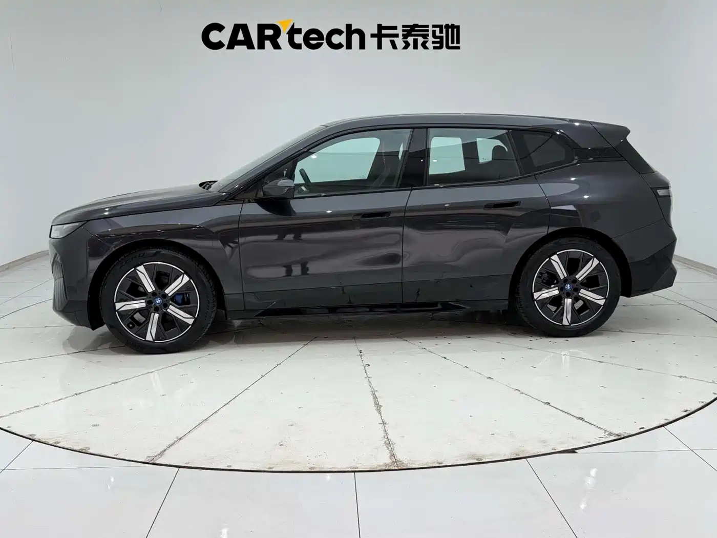 BMW iX 2022 xDrive40 фото 5