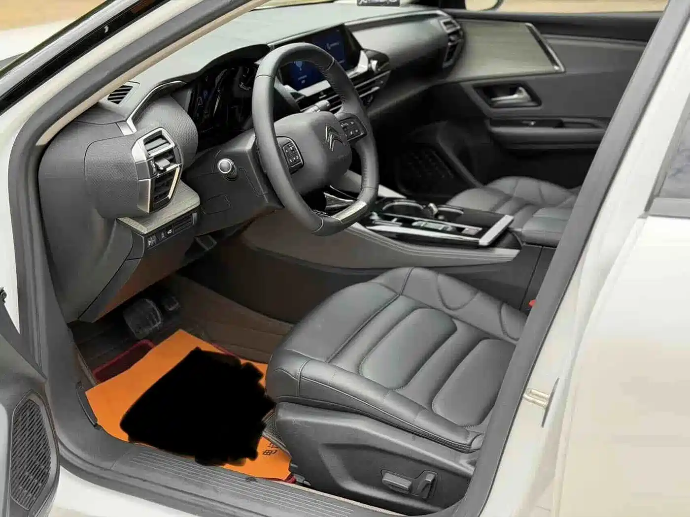 Citroën Versailles C5 X 2023 2022 1.6T Enjoy Extraordinary Tiger Year Opening Edition