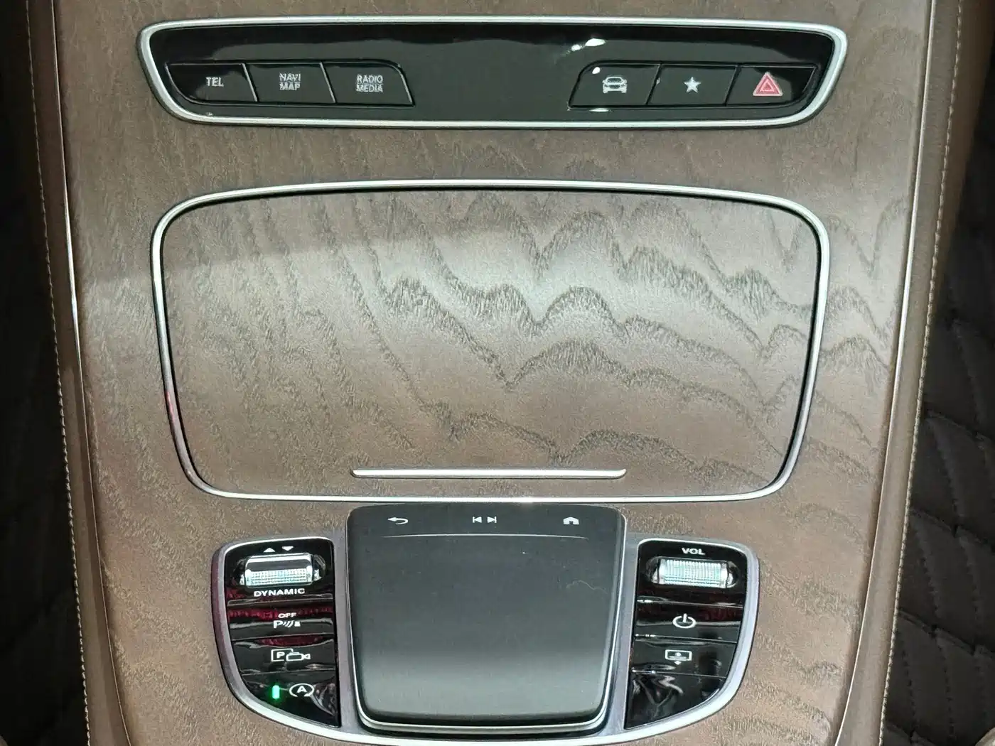 Mercedes-Benz E-Class 2021 E 300 L Luxury фото 10