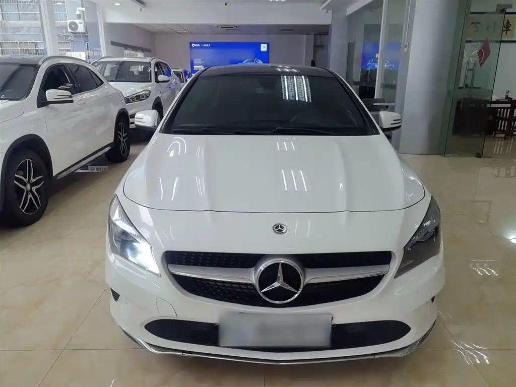 Mercedes-Benz CLA (Import) 2019 CLA 200 Sport фото 3