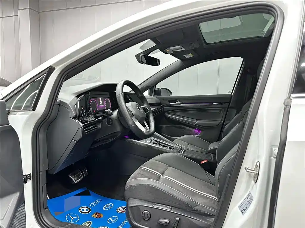 Volkswagen Golf 2023 Facelift 280TSI DSG R-Line Lite фото 9