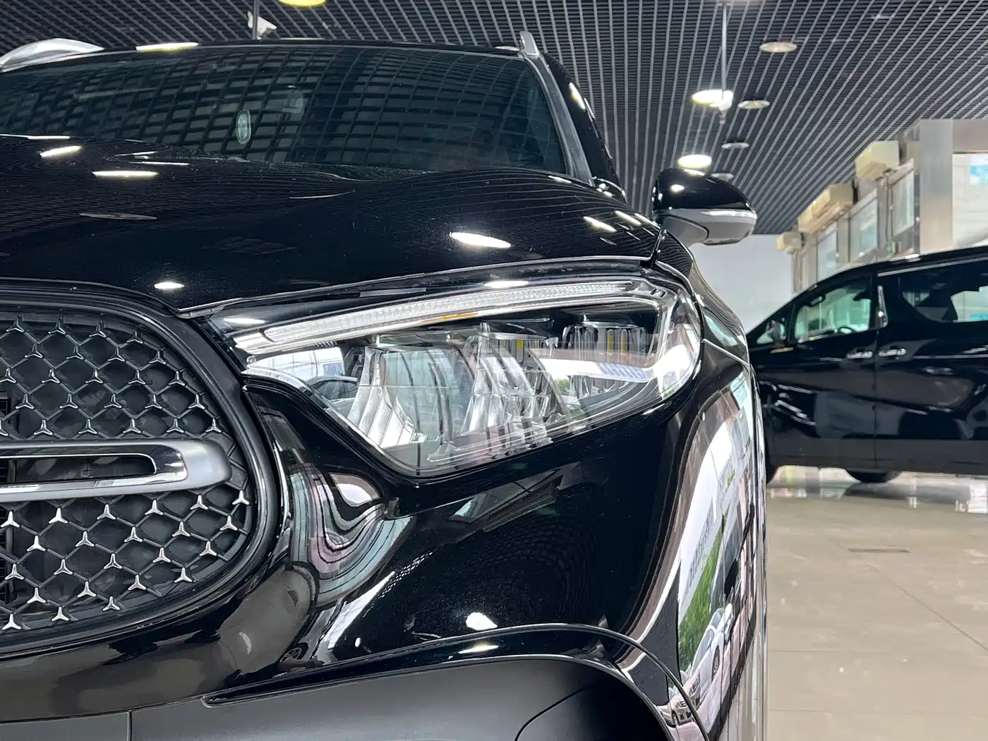 Mercedes-Benz GLC 2024 GLC 300 L 4MATIC Dynamic 5-seater фото 8