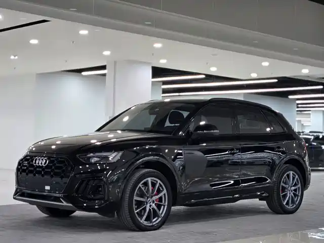 Audi Q5L 2022 40T Luxury Dynamic