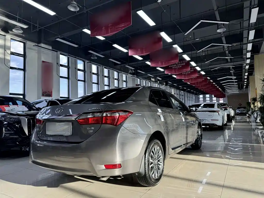 Toyota Corolla 2018 1.2T S-CVT GL-i Smart Shine Edition фото 15
