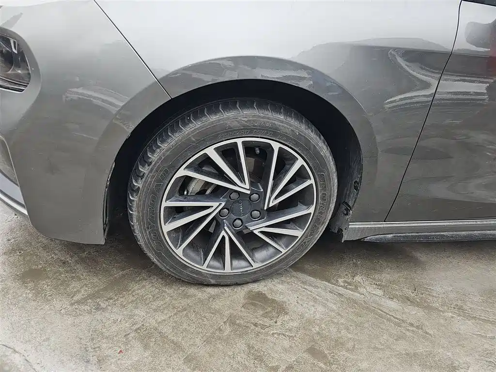 Lynk & Co 03 2021 2.0TD Auto Jin Plus фото 22