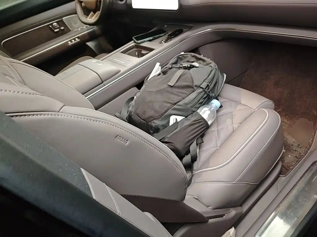 NIO ES8 2026 2025 Model 6-Seat Executive Luxury Edition