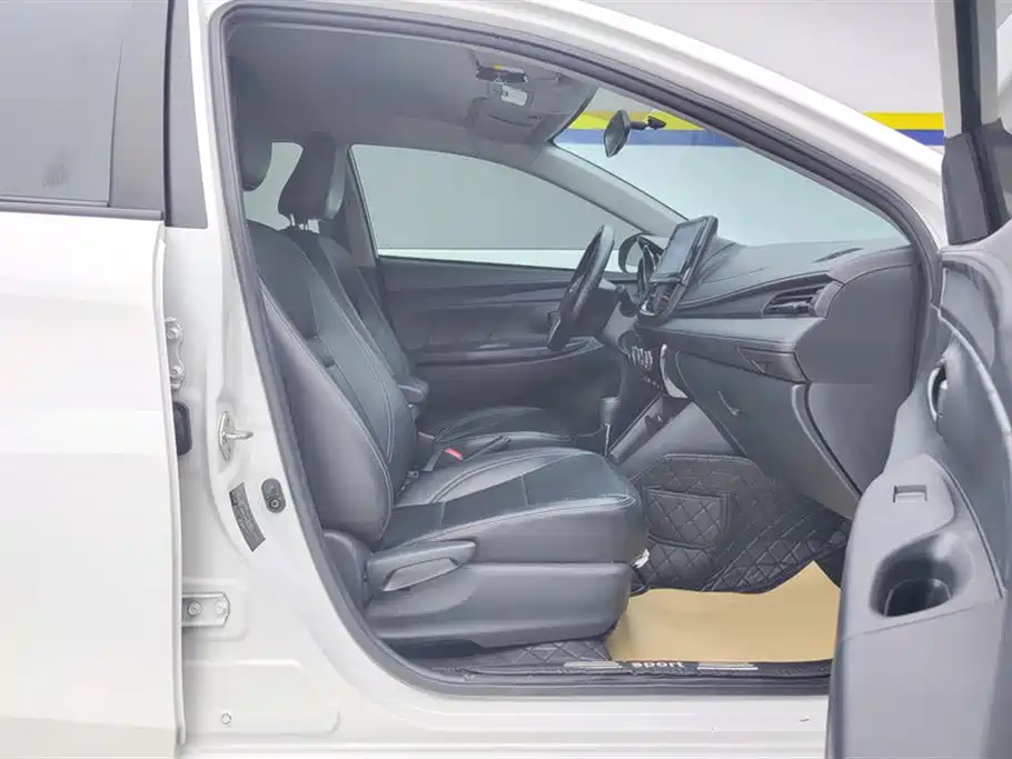 Toyota Vios 2022 1.5L 20th Anniversary Edition фото 8