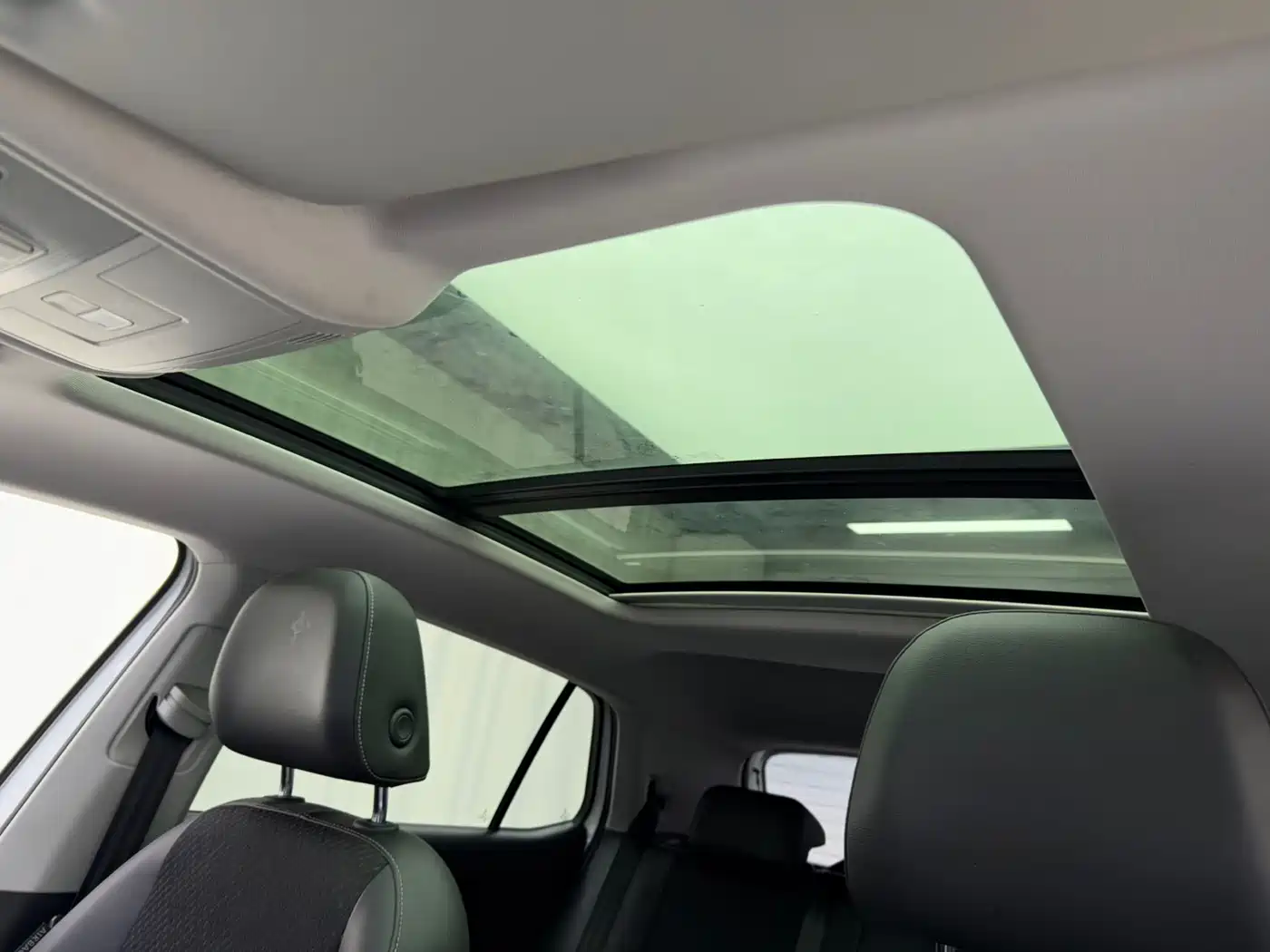 Volkswagen Tanying 2021 1.5L Automatic Smart Connect Edition фото 19