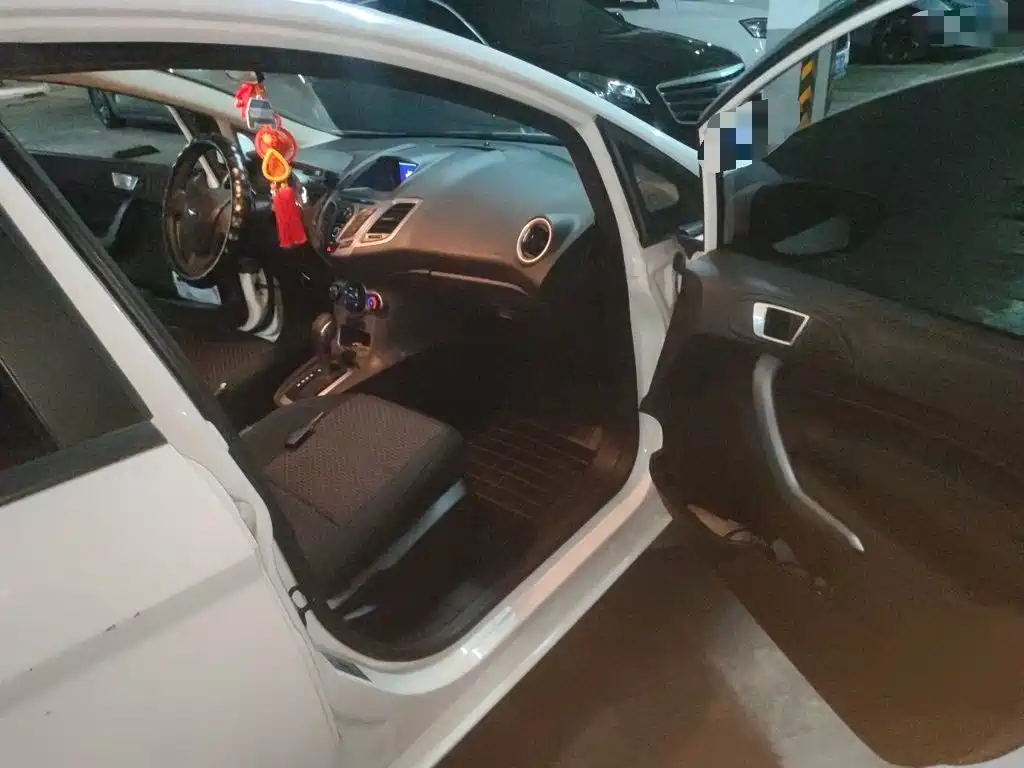 Ford Fiesta 2014 2013 Hatchback 1.5L Automatic Fashion