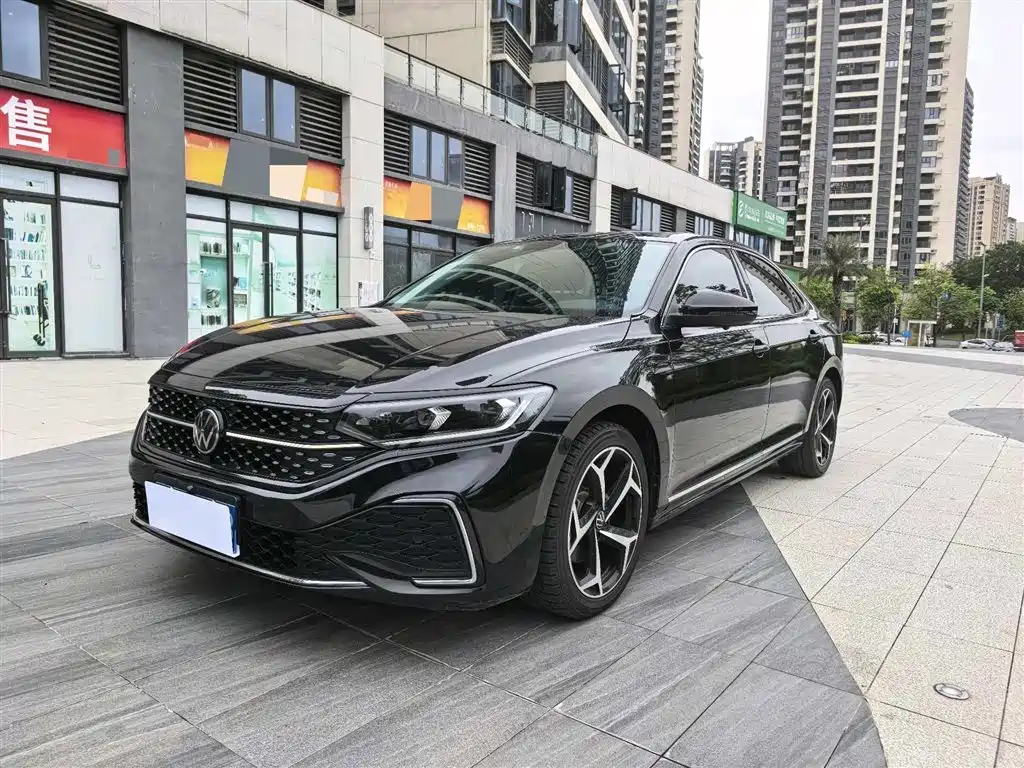 Volkswagen Passat 2024 330TSI Starlight Elite Edition