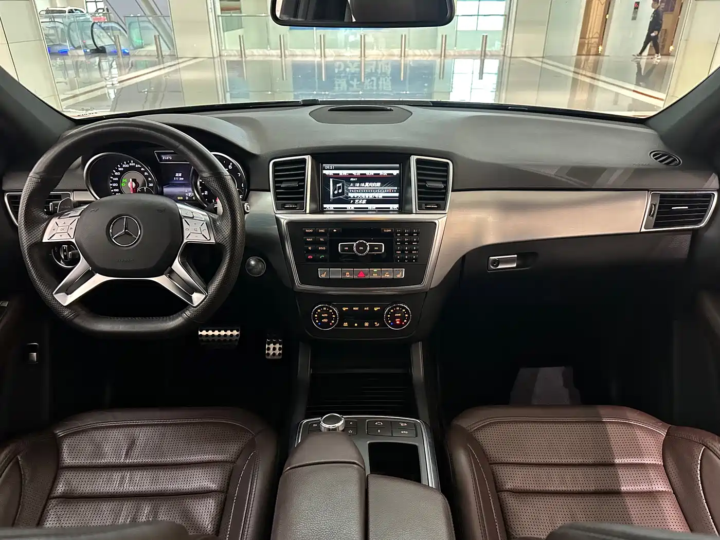 Mercedes-Benz M-Class AMG 2014 AMG ML 63 фото 12
