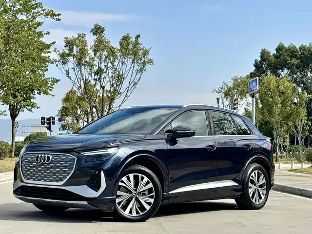 Audi Q4 e-tron 2022 40 e-tron Creation Edition