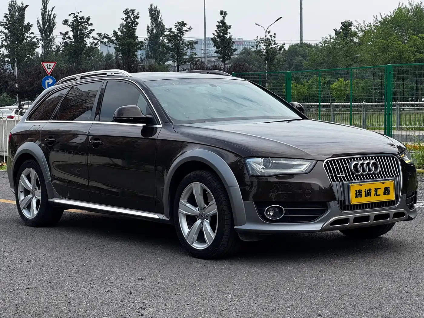Audi A4 (Import) 2016 2014 40 TFSI allroad quattro plus