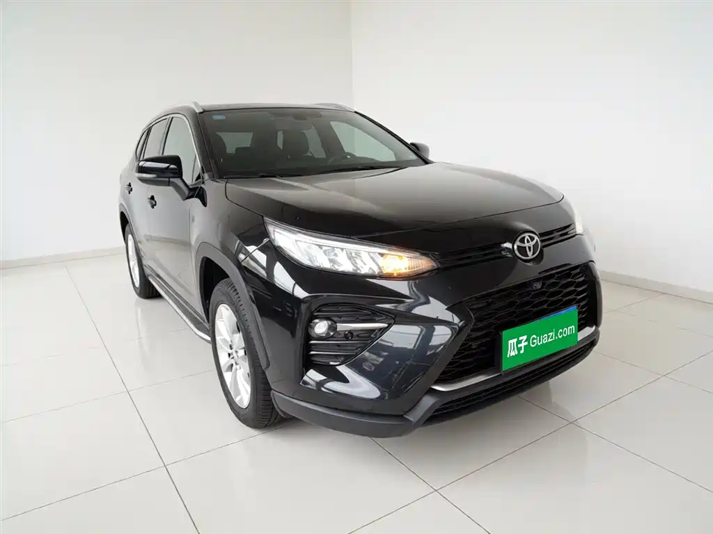 Toyota Wildlander 2022 2.0L CVT FWD Luxury PLUS Edition фото 4