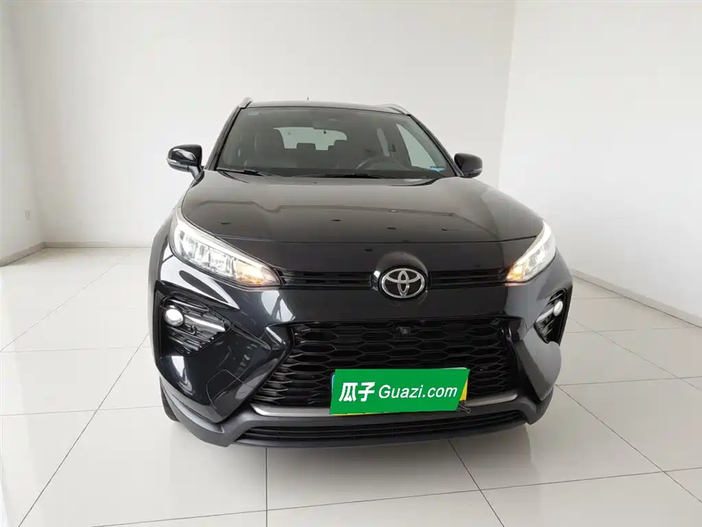 Toyota Wildlander 2022 2.0L CVT FWD Luxury PLUS Edition фото 3