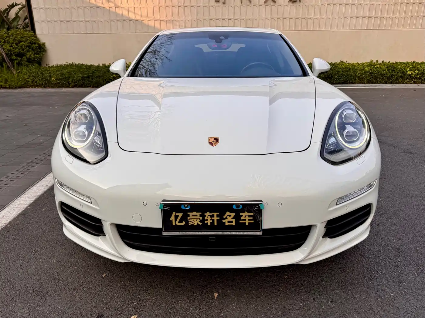 Porsche Panamera 2014 Panamera 3.0T фото 2