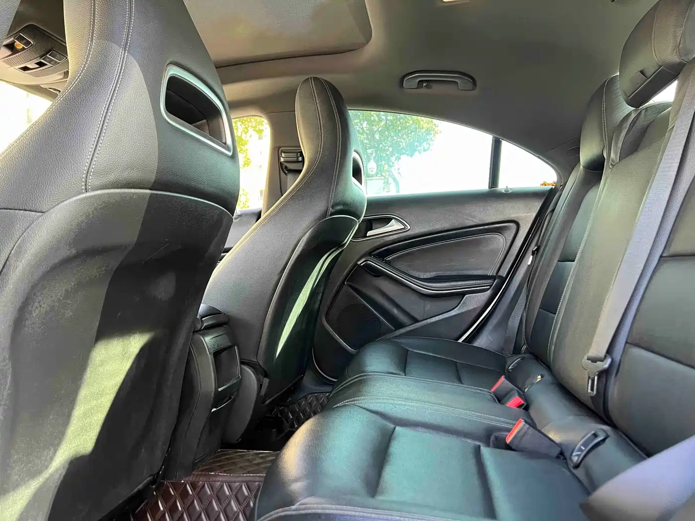 Mercedes-Benz CLA (Import) 2017 CLA 200 Dynamic фото 7