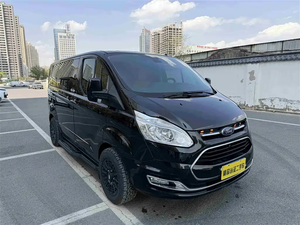 FORD TOURUIOU