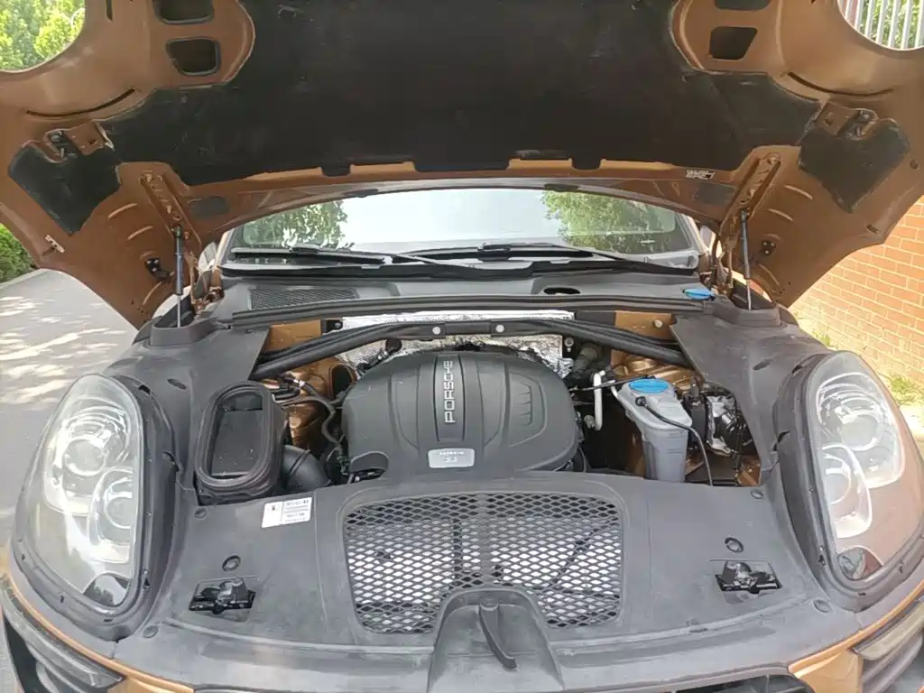 Photo 16 - Porsche Macan