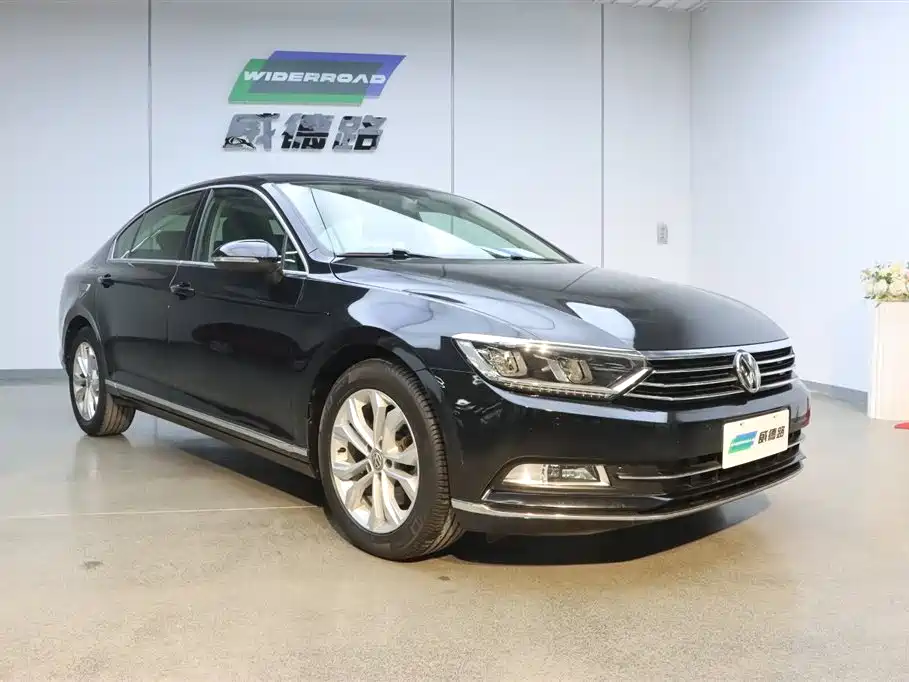 Volkswagen Magotan 2019 330TSI DSG Luxury China V фото 4