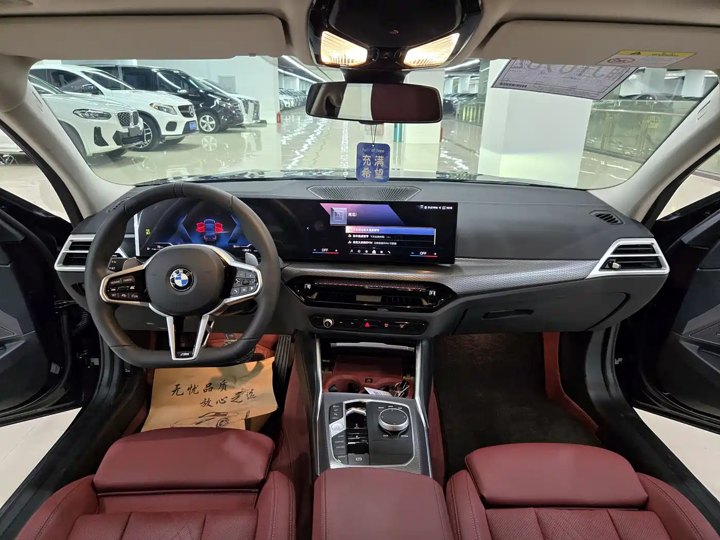 BMW 3 Series 2025 330Li M Sport Night Edition фото 5