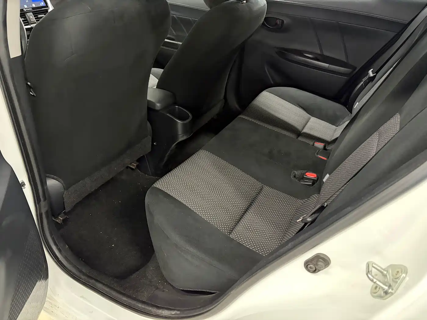 Toyota Vios FS 2017 1.5L CVT Fengchi Edition фото 8