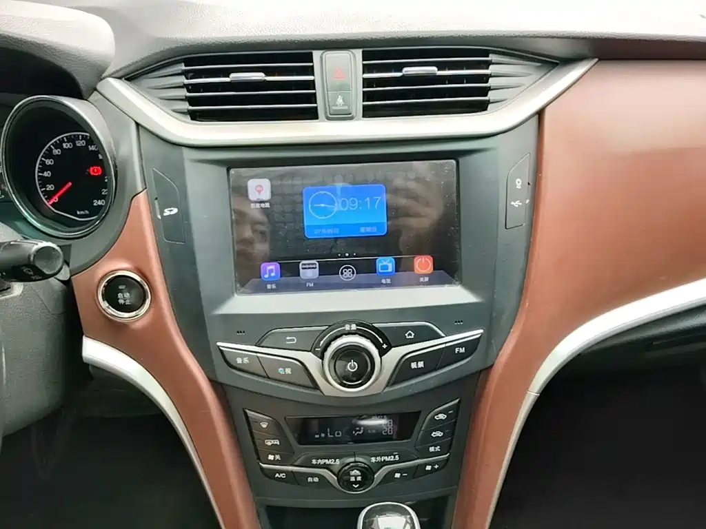 BYD G5 2014 2014 1.5TID Automatic Premium