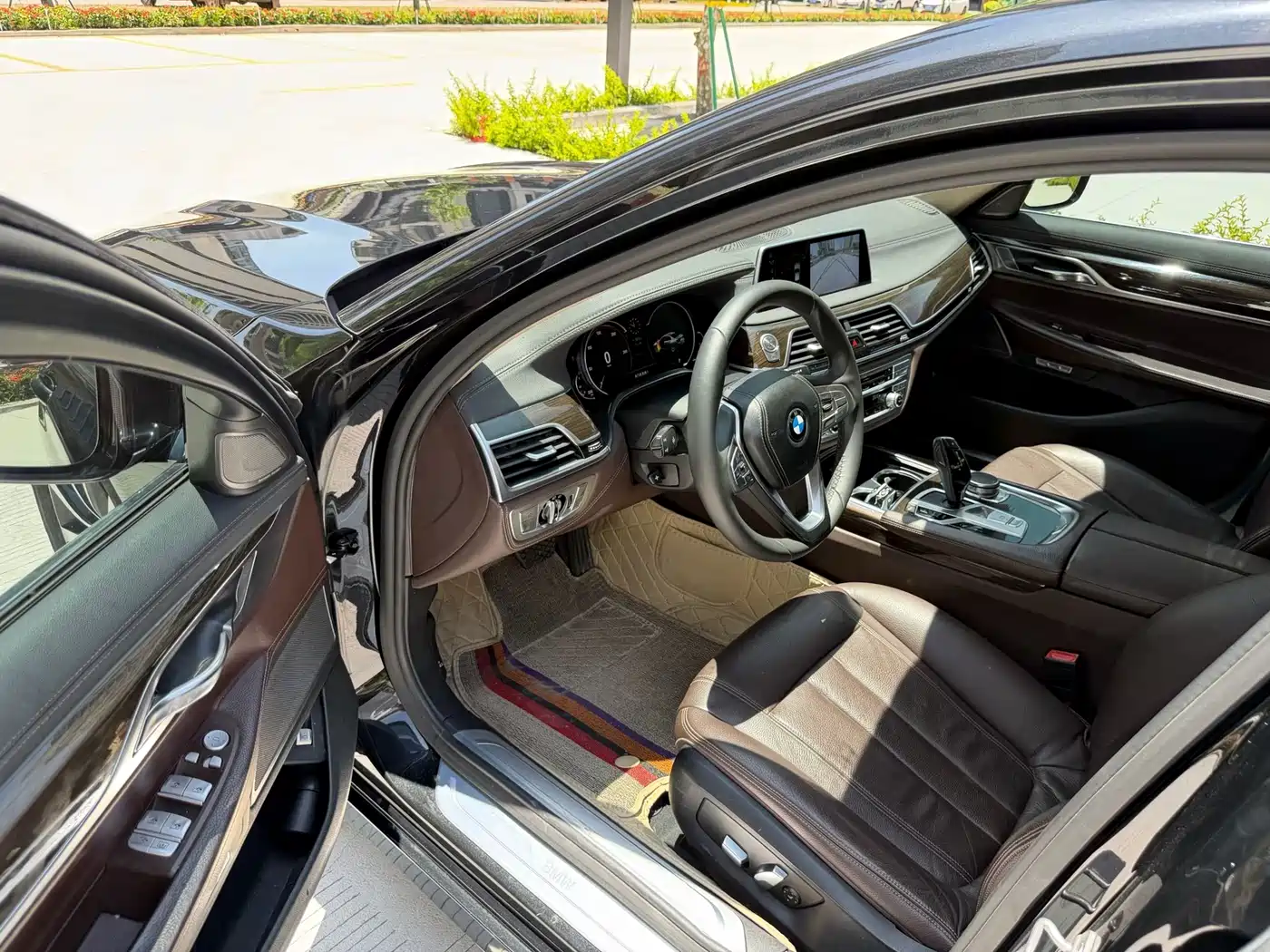 BMW 7 Series 2016 730Li Luxury фото 4