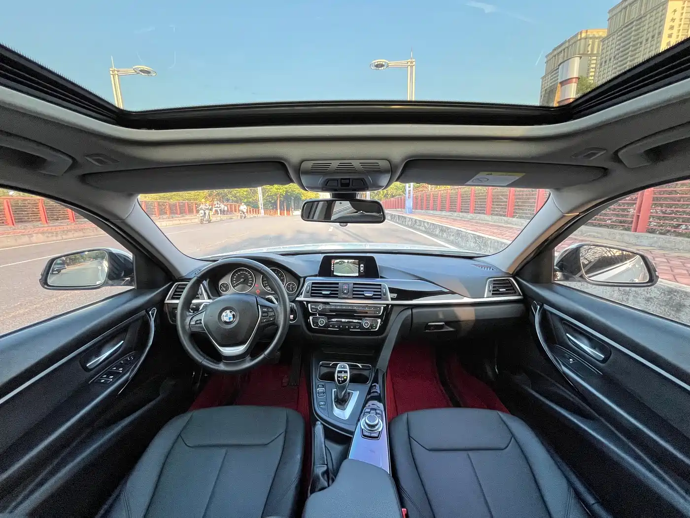 BMW 3 Series 2017 320Li M Sport фото 5