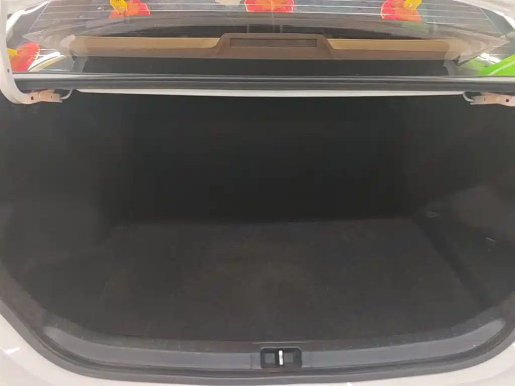 Toyota Corolla 2014 1.6L CVT GL фото 19