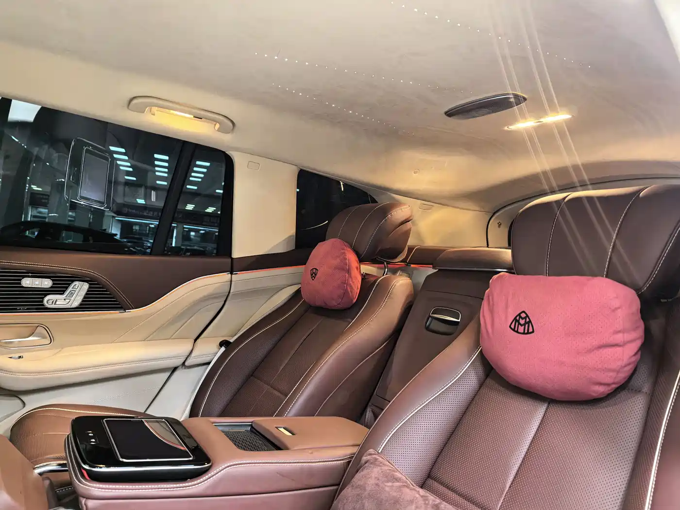 Mercedes-Benz GLS 2022 GLS 450 4MATIC Luxury фото 17