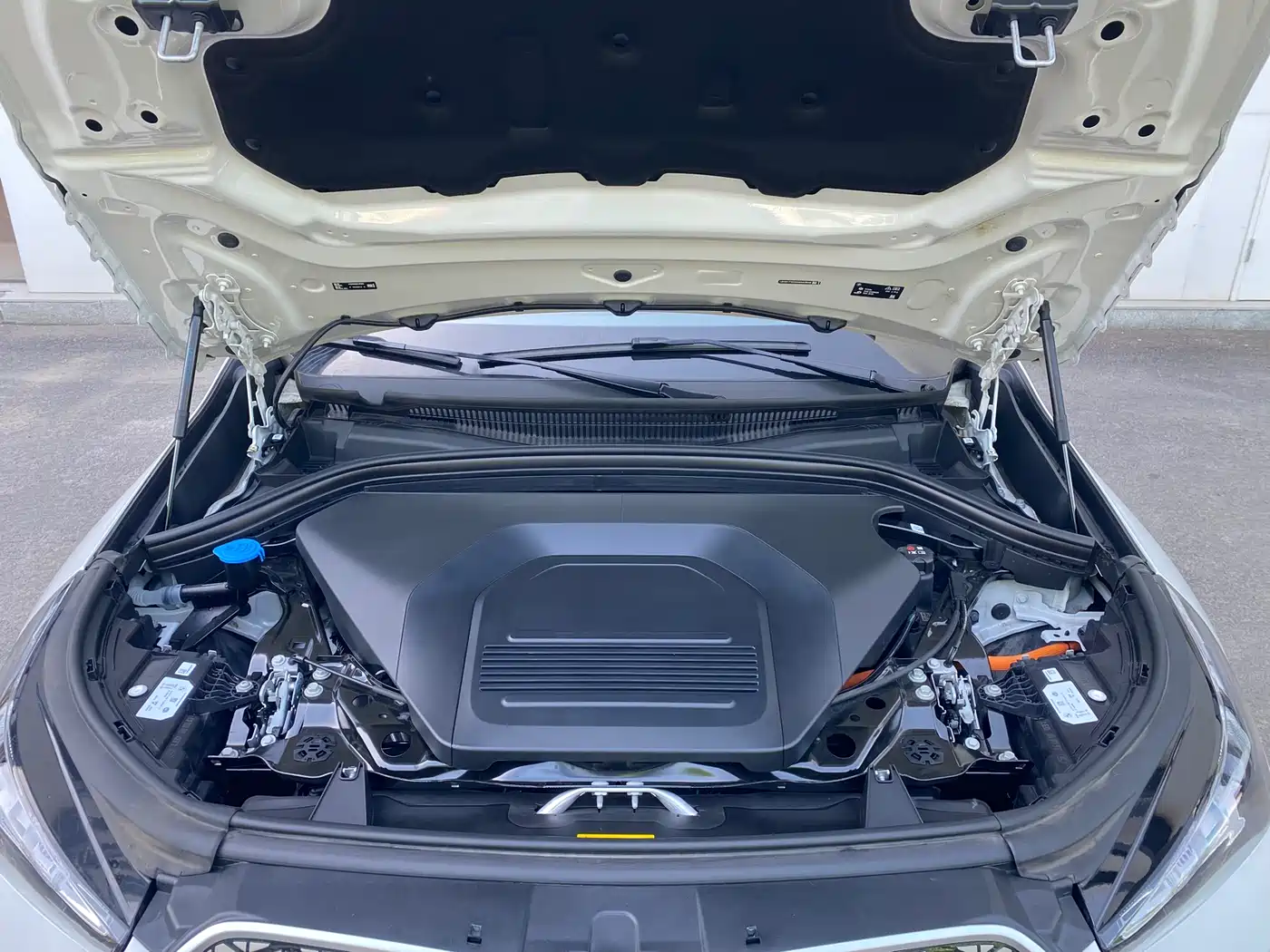 BMW iX1 2025 eDrive25L M Sport Package фото 6