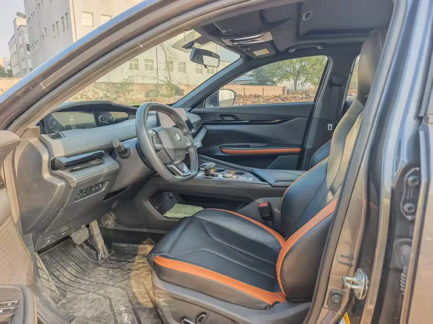 CHANGAN UNI-V