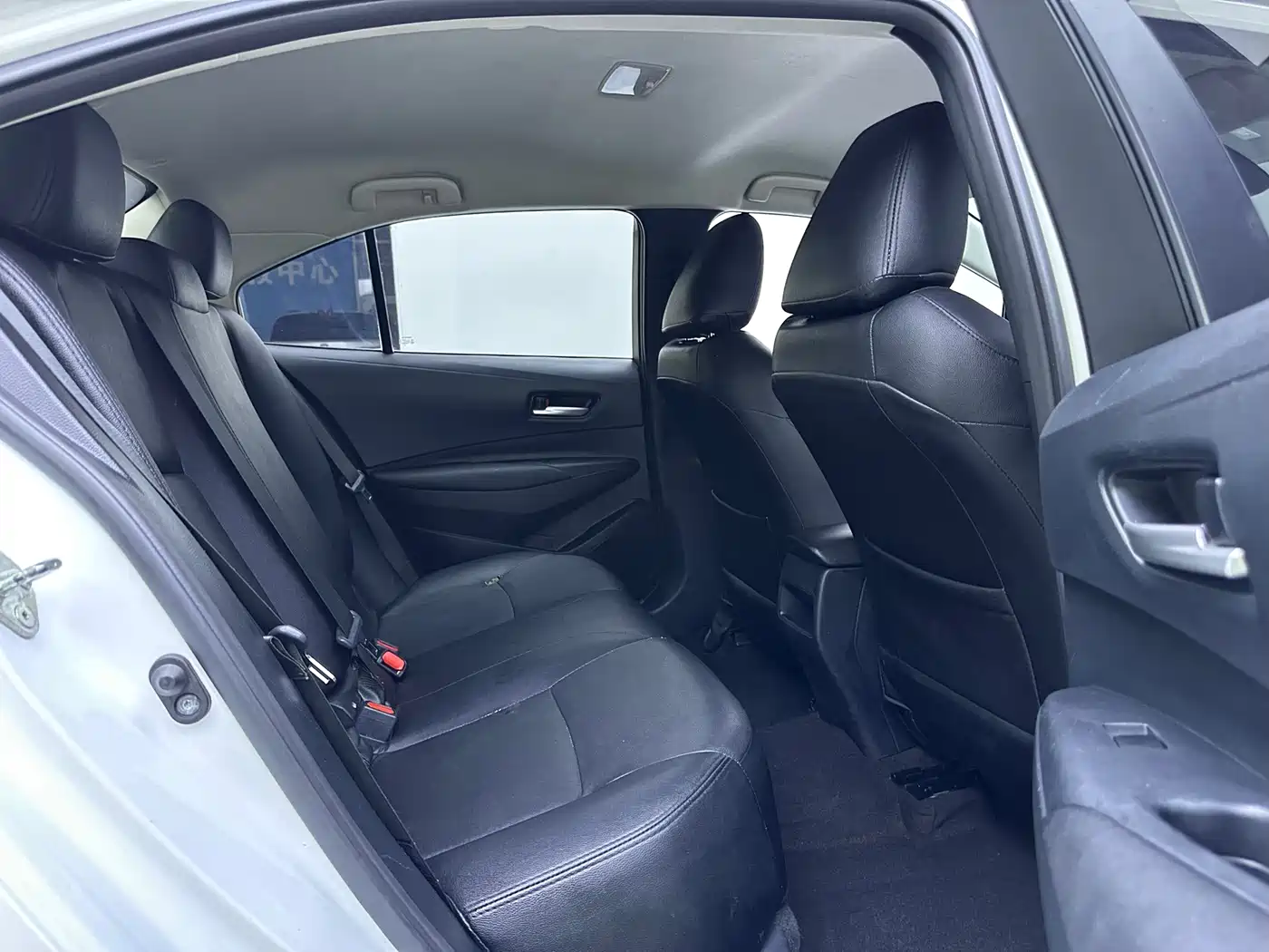 Toyota Corolla 2019 1.2T S-CVT GL Pioneer Edition фото 12
