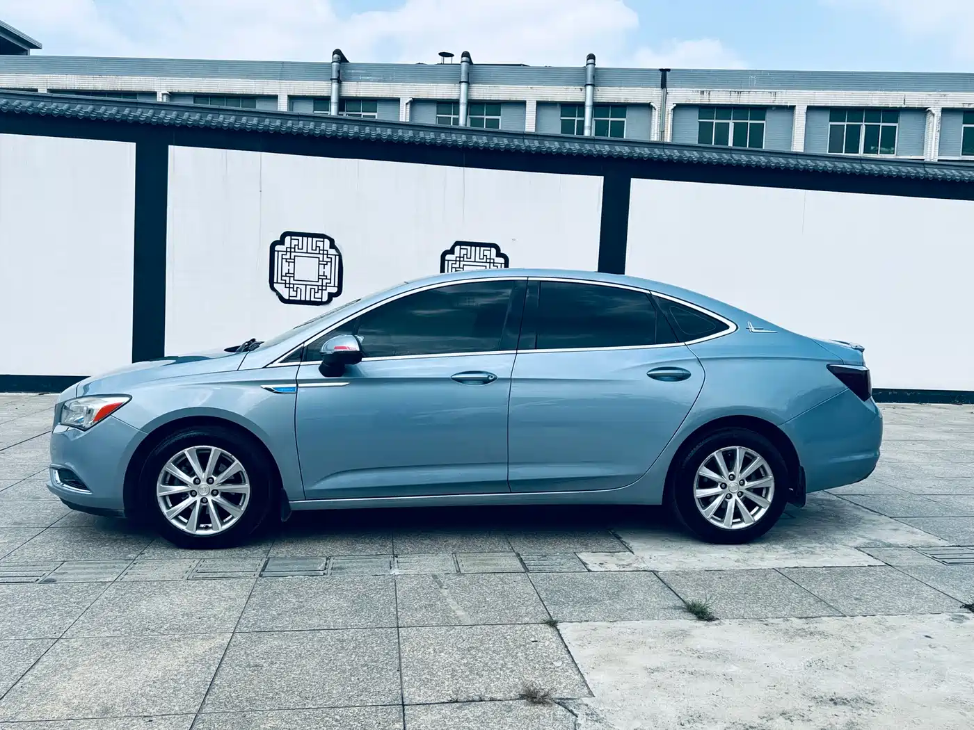 Buick Verano 2015 Sedan 20T Dual-clutch Leading фото 5
