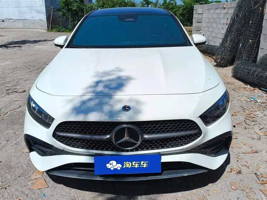 Mercedes-Benz A-Class 2023 A 200 L Fashion