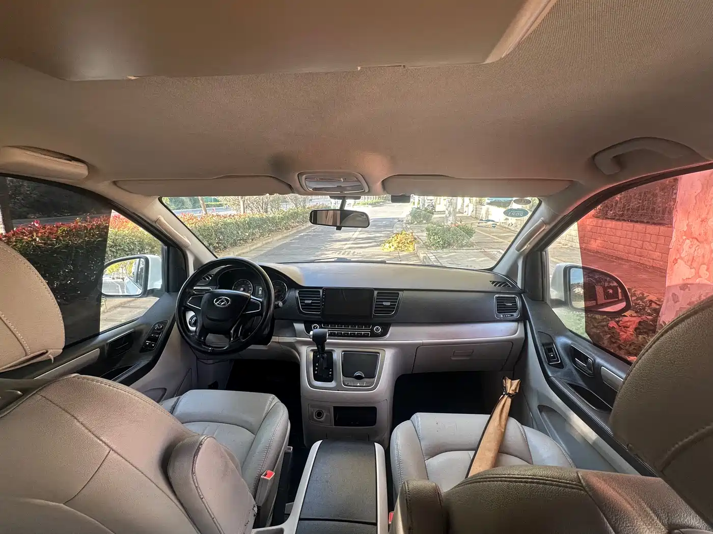 SAIC Maxus Maxus G10 2015 2.0T Automatic Commemorative Edition фото 9