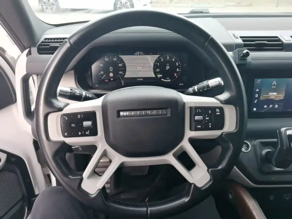 Фото 11 - Land Rover Defender NEV