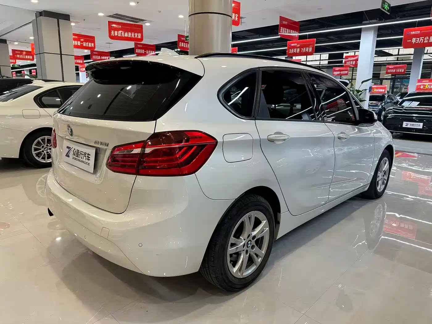 BMW 2 Series Tourer (Import) 2015 218i Leading Type фото 6