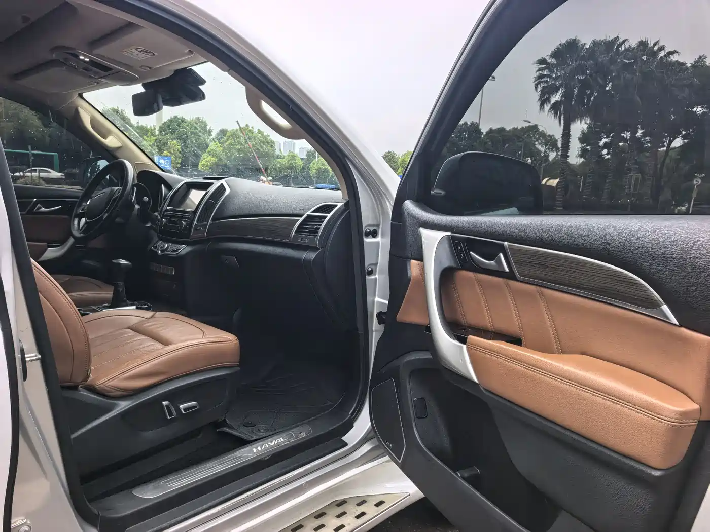 Haval H9 2015 2.0T 4WD Luxury 7-Seater фото 7