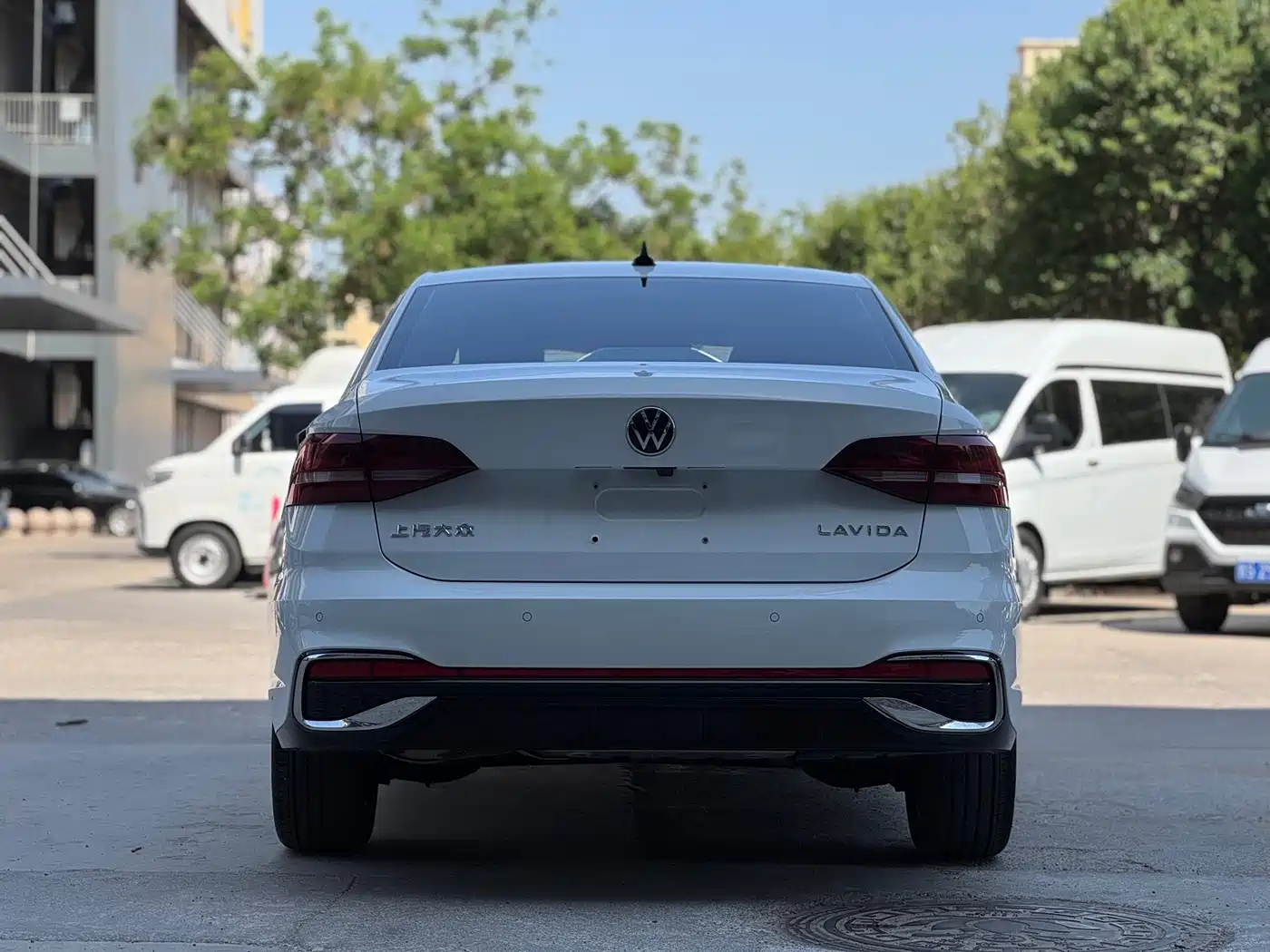 Volkswagen Lavida 2024 Model 1.5L Automatic Starlight 5 Million Edition фото 7