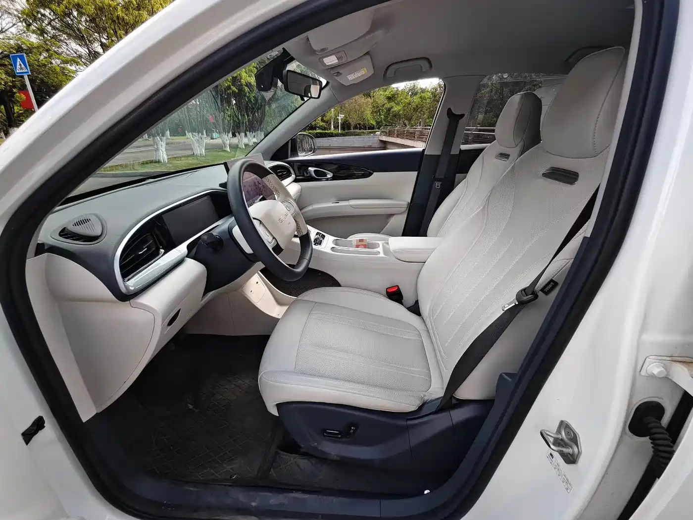 Geely Galaxy Starry Wish 2025 UP 410km Explorer+ Edition фото 4