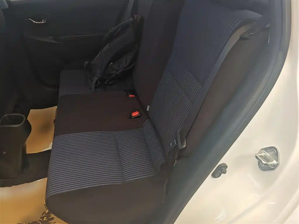 Toyota YARiS L Zhi Xuan 2016 Facelift 1.5G CVT Dynamic Edition фото 17