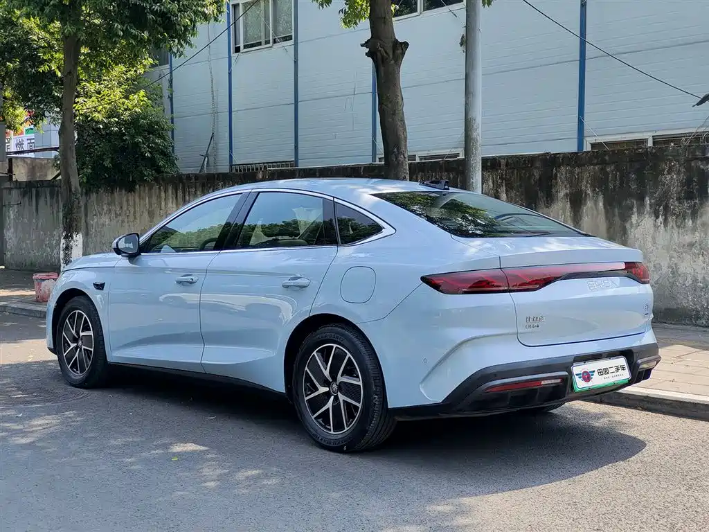 BYD Qin L 2025 DM-i Smart Drive Edition 120KM Surpassing фото 4
