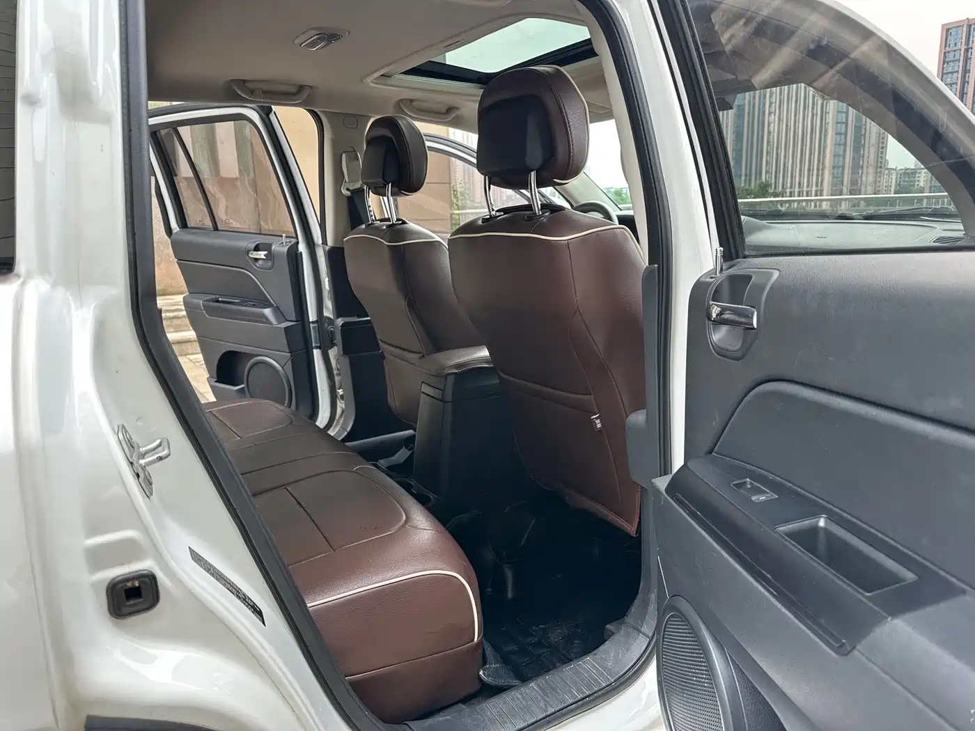 Jeep Compass (Import) 2015 2015 2.0L 2WD Sport